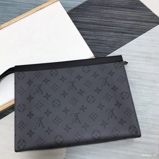 WIS LOUIS MM VOYAGE POCHETTE VUITTON 0801